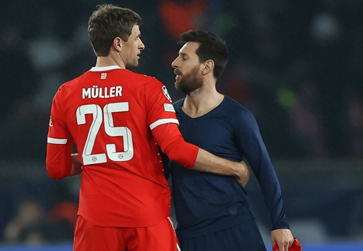 包含那不勒斯绝杀曼联，穆勒高光表现的词条