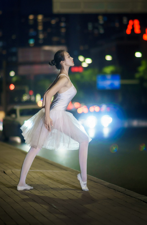 世界杯手术刀，佩德里在美加墨的暗夜中解剖顶级防线